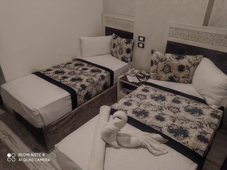 Al Amir Palace Hotel Sohag Exteriör bild