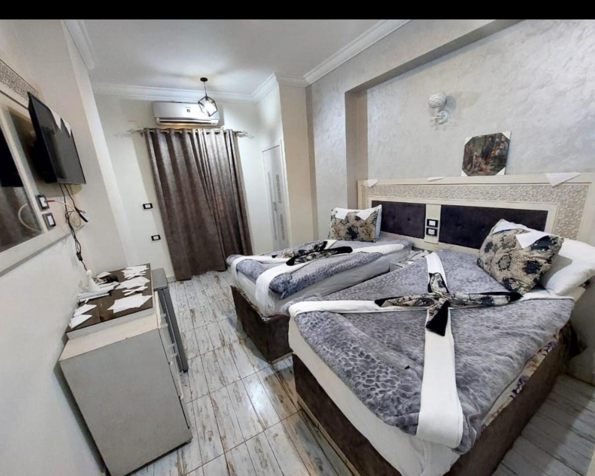 Al Amir Palace Hotel Sohag Exteriör bild